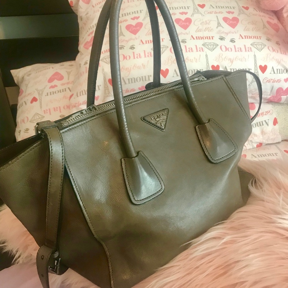 Prada Glacé twin pocket
